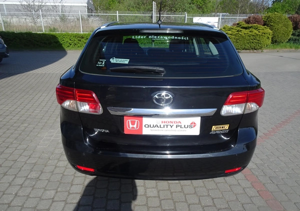 Toyota Avensis cena 43900 przebieg: 170769, rok produkcji 2013 z Stronie Śląskie małe 172